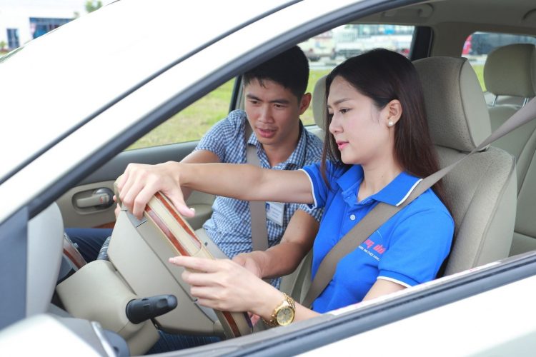 Học thi bằng lái xe ô tô năm 2020 không đơn giản như trước